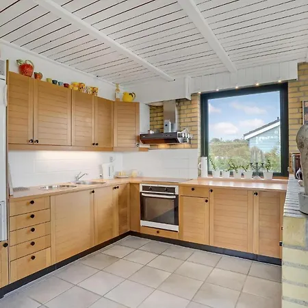 Casa vacanze Beautiful In With House Sea View
