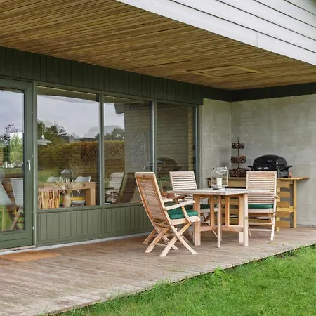 Beautiful In With House Sea View